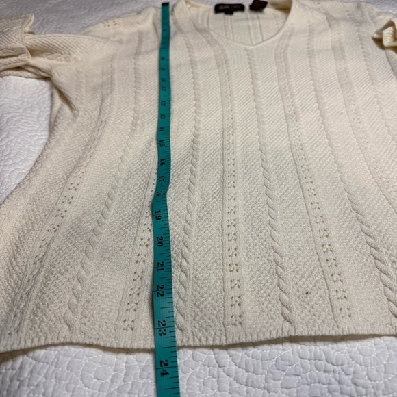 JEANNE PIERRE Cream V-Neck Cable-Knit Sweater - Picture 6 of 6